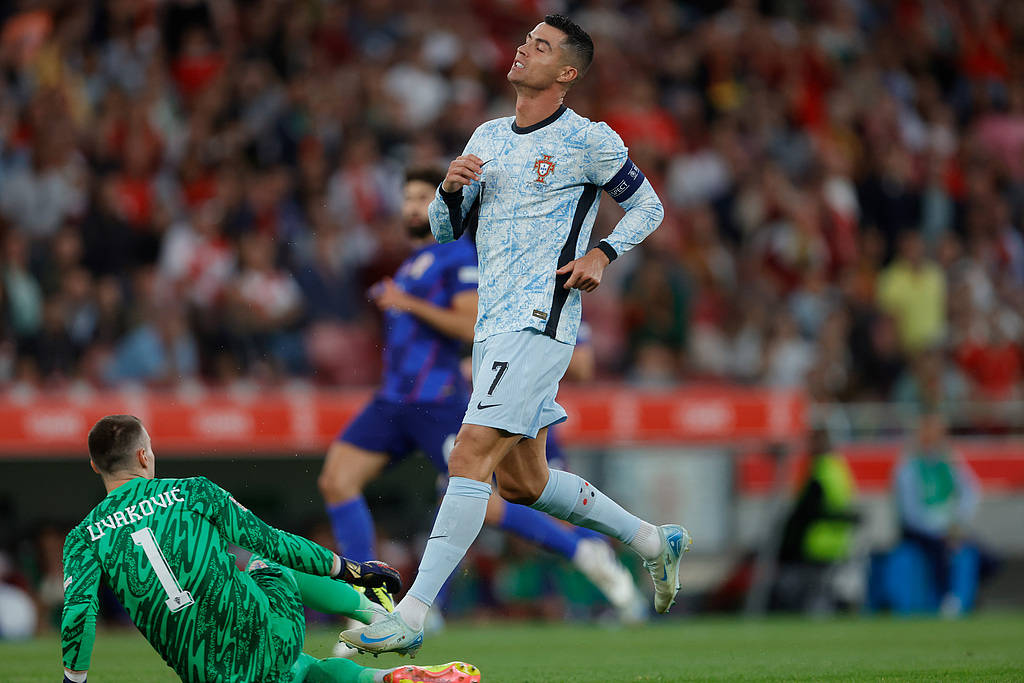 功德林谁被枪毙了