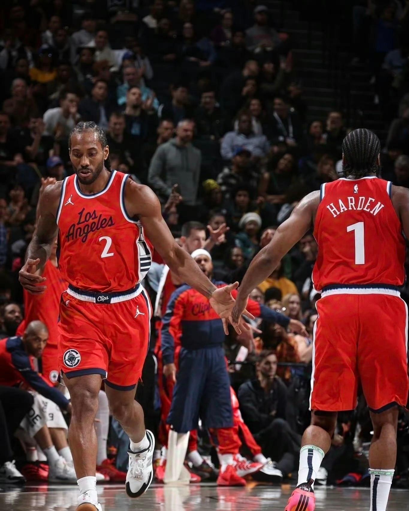 清晨多伦多猛龙备战全明星赛，再遭质疑细节曝光，更衣室稳定，更衣室氛围转暖的简单介绍