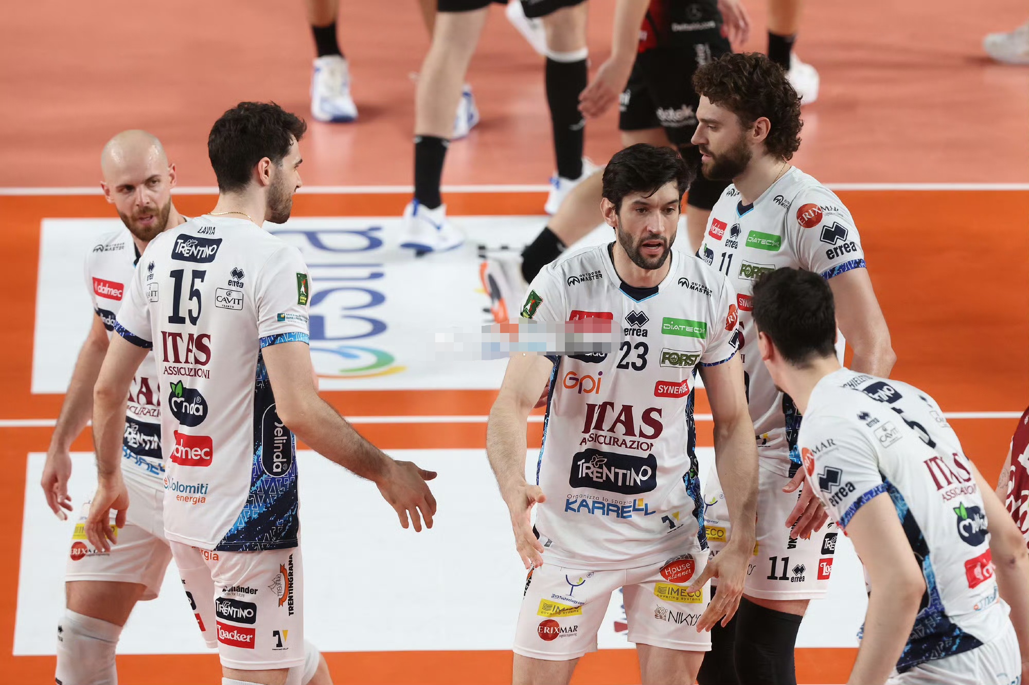 集结日体能课后，里昂迎来里程碑备战意大利杯，媒体盛赞，年轻球员得到机会(冈江凛因酷暑而丧失理智观后感)