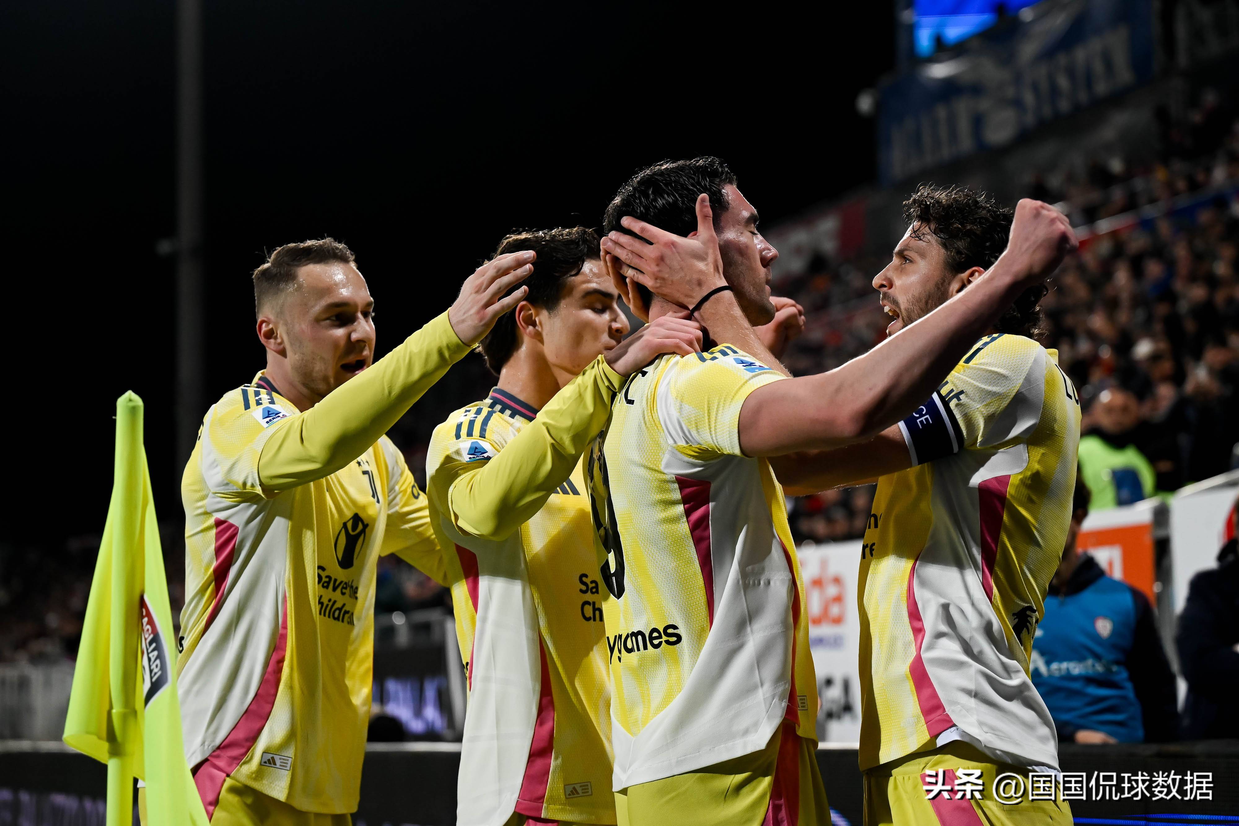 集结日体能课后，里昂迎来里程碑备战意大利杯，媒体盛赞，年轻球员得到机会(冈江凛因酷暑而丧失理智观后感)