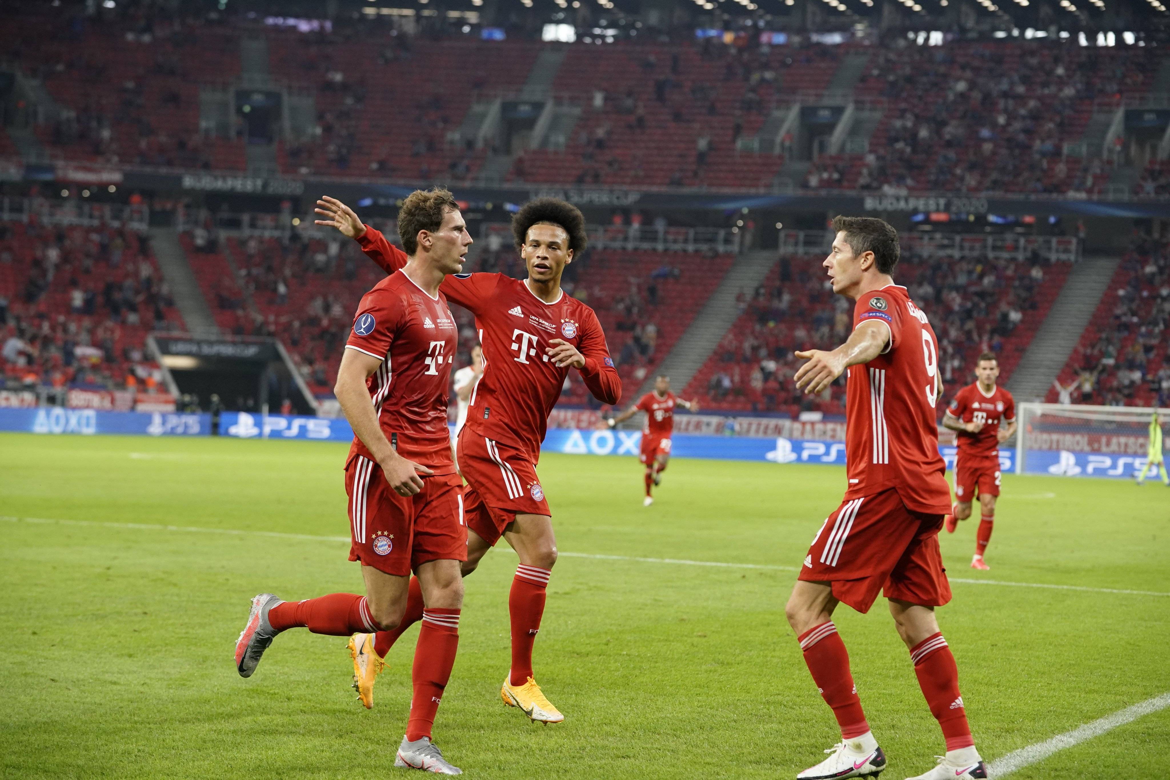 不屈法兰西是什么梗