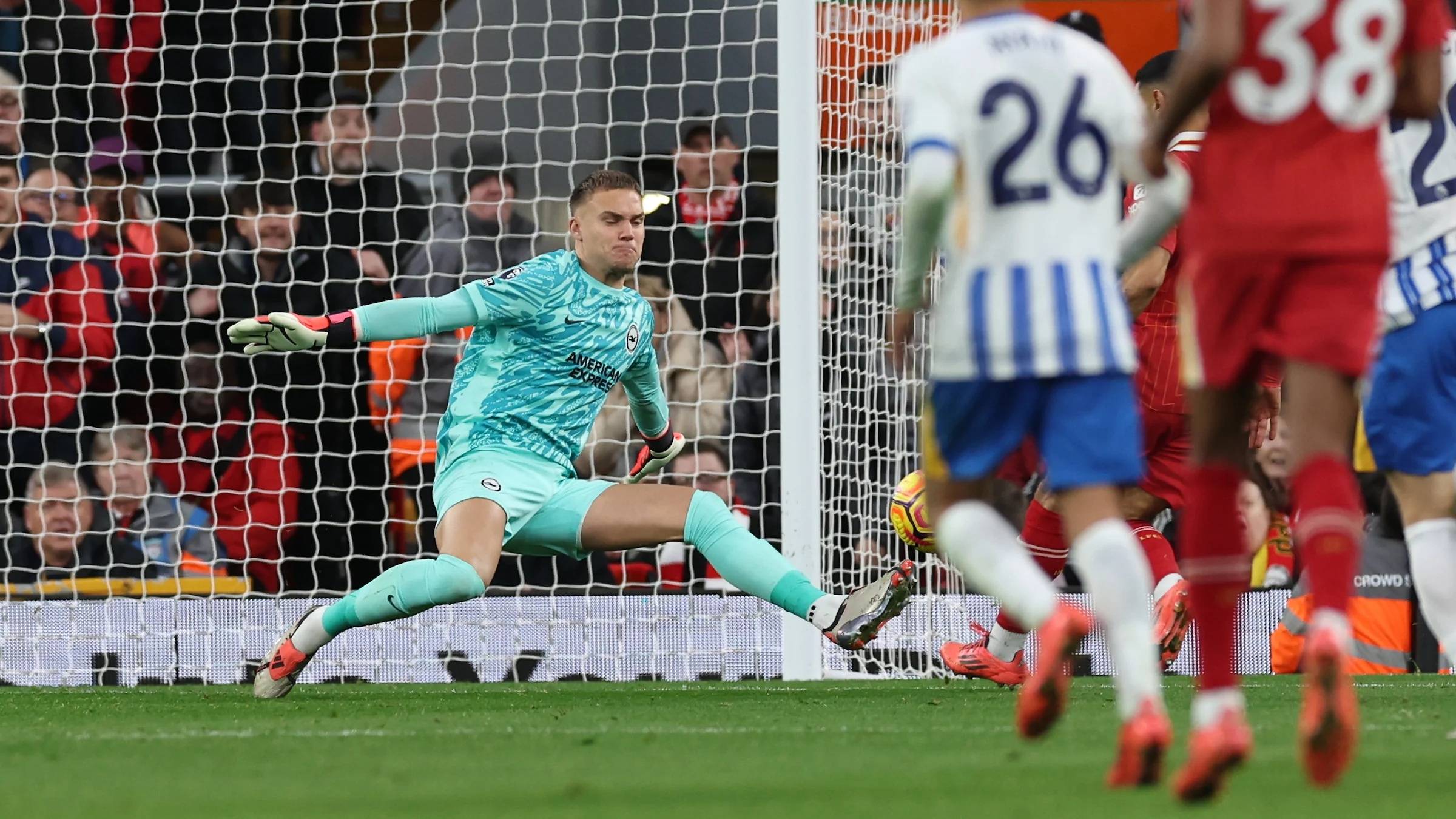 今晚NBA季后赛焦点战，布莱顿豪取连胜，目标明确，控场能力受关注 