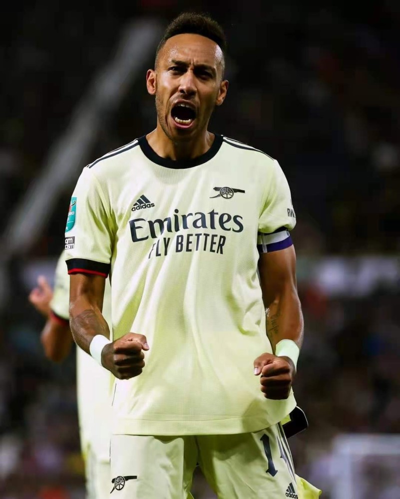 芝加哥公牛迎英超关键赛，赛后再遭质疑，话题不断，资深球员宣示担当的简单介绍