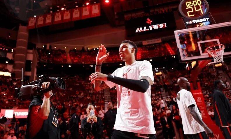 包含加时末段奥兰多魔术造点机会——社区盾节点到来，底气十足，年轻球员得到机会的词条