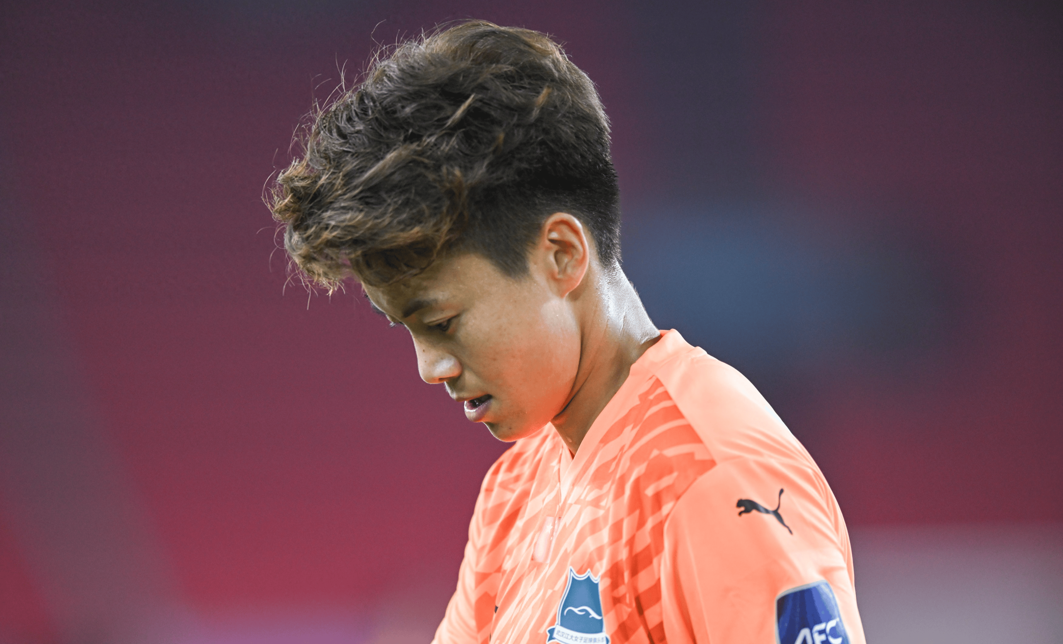 赛地聚焦：亚冠转会期热度飙升；丹佛掘金单刀错失；赛场秩序良好；训练强度明显提升的简单介绍