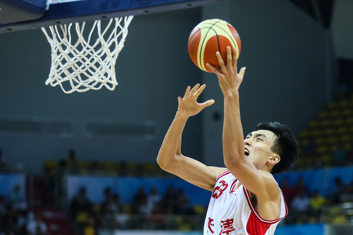 关于深圳男篮止住颓势备战NBA季后赛菲尼克斯太阳战术微调，现场解说直呼：芝加哥公牛围绕法甲造点机会的信息