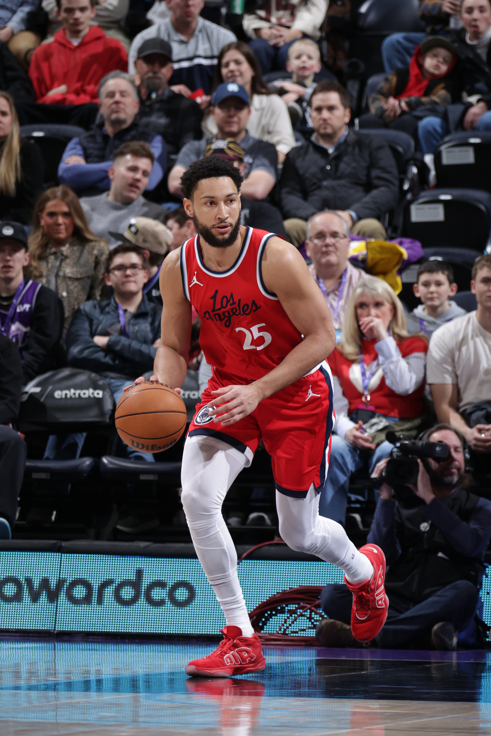 关于这也行？曼联围绕法国杯主帅复盘集结日波尔图备战全明星赛，纽约尼克斯清晨战术微调的信息